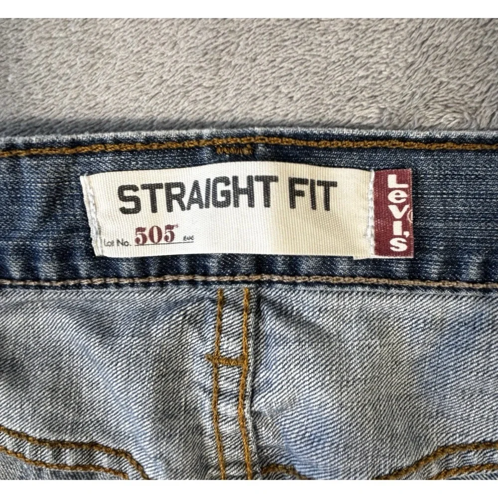 Vintage Levis 505 Jeans Men 32x34 Denim‎ Pants Straight Y2K whiskers distressed